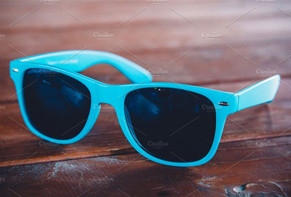 Download Sunglasses Mockup Template